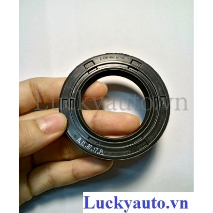 Phớt đầu trục cơ xe Mercedes GLA200 đời 2015 - 0169970146